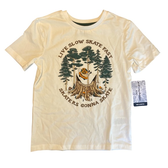 Boy’s Tommy Bahama Lot New - Picture 5 of 14